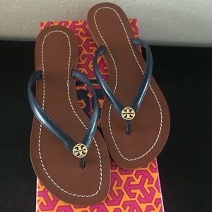 NIB Tory Burch Sandals size 7, Perfect Navy